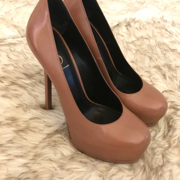 Yes Saint Laurent Tribute heel Sz 8.5 Color Nude - Picture 5 of 8